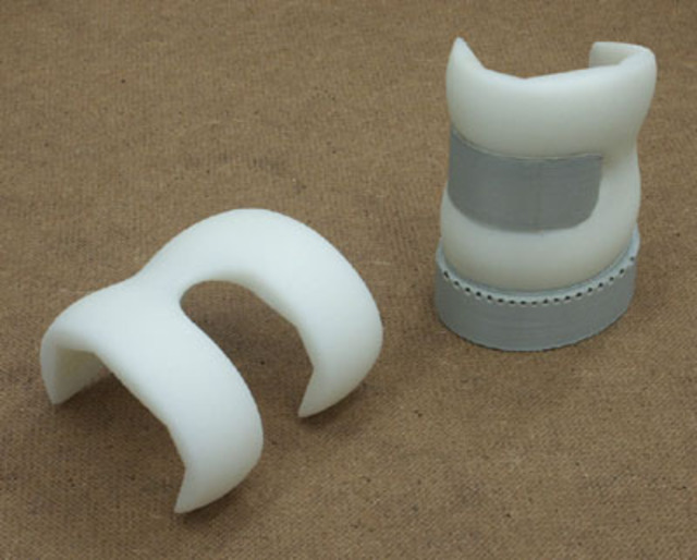RP model of a total knee replacement